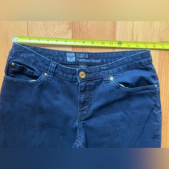 Mossimo Dark Wash Flare Jeans Size 8 Fit 4 Premium Denim Cotton Blend - Picture 4 of 8